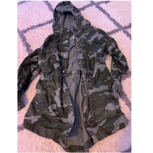 Old Navy camo jacket- girls size large (10-12)